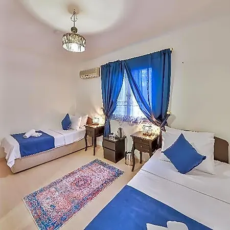 Livan Delux Ξενοδοχείο 3*